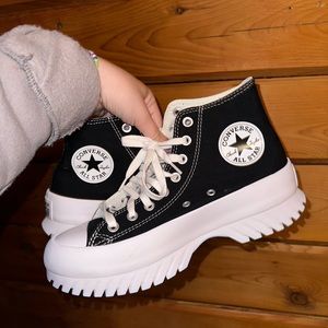 chuck taylor all star lugged